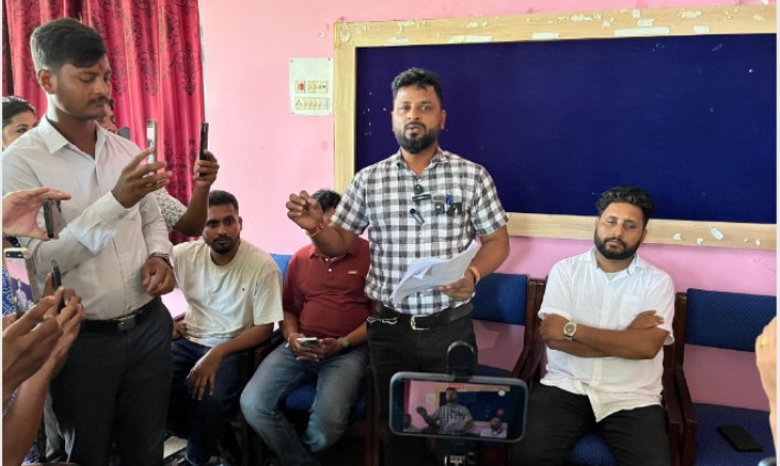 दिव्य ज्योति अस्पतालको पत्रकार सम्मेलन : गाँजा बरामद भएको गाडी अस्पतालको नभएको दाबी